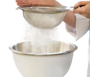 Sieves / Strainers & Colanders